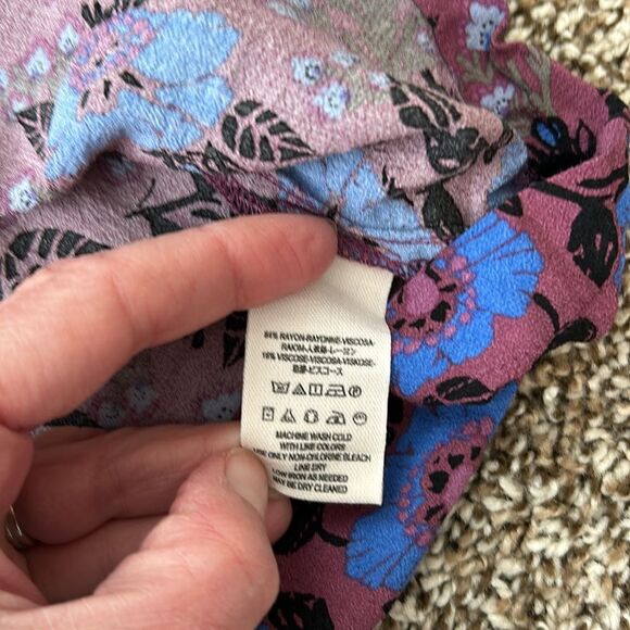Free People Magic Mystery Tunic Purple Blue Boho Floral Tie Neck Top Blouse S - Picture 9 of 9